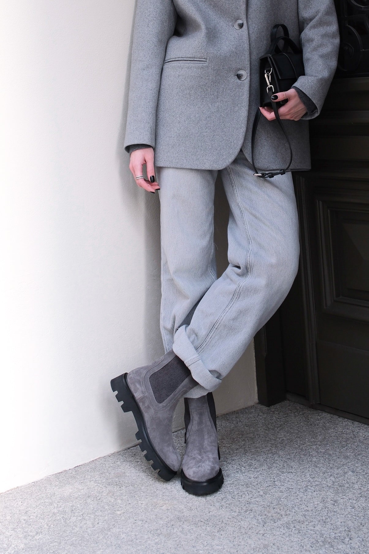 Замшевые челси