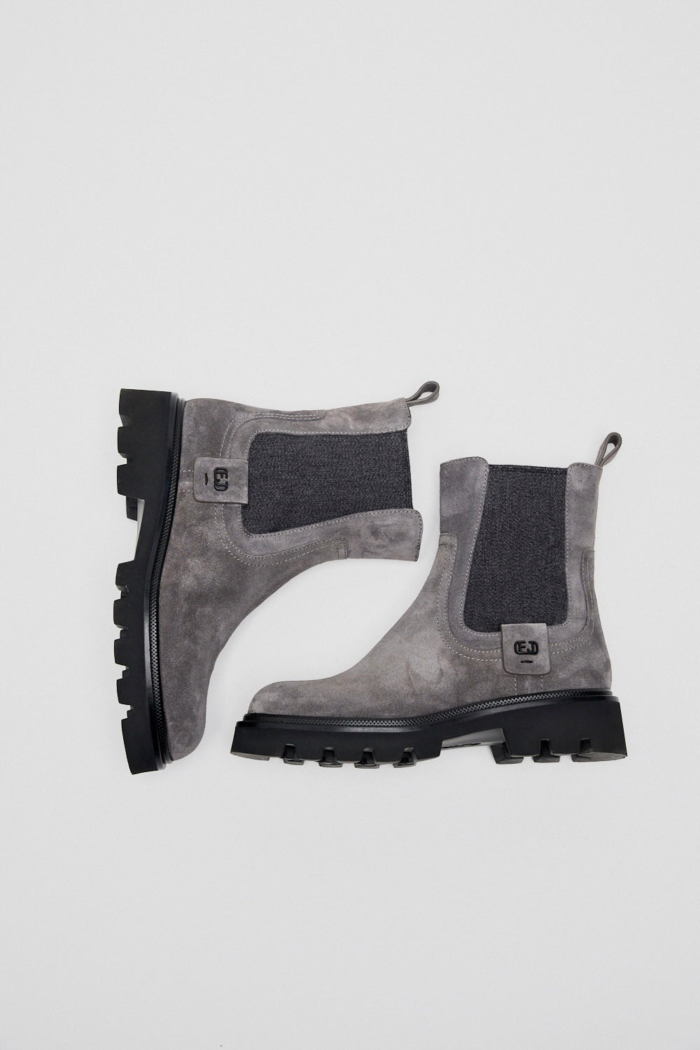 Замшевые челси